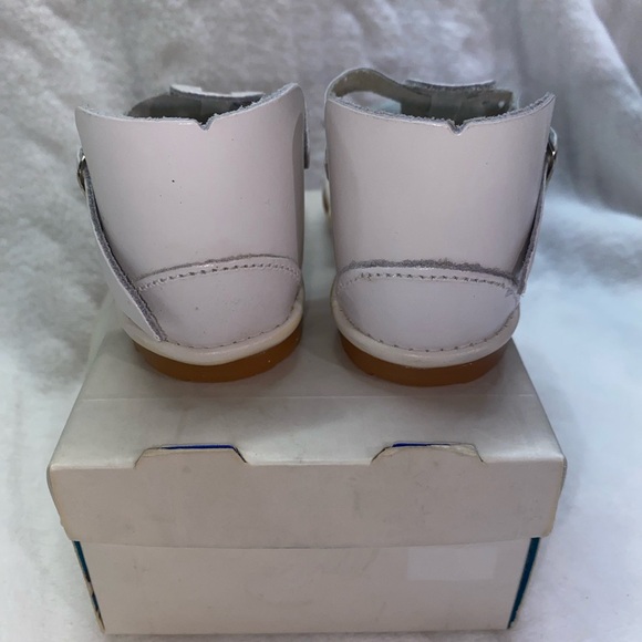BABY SHOES- Mexican - Very Soft - New - Size 5 White - Picture 3 of 9